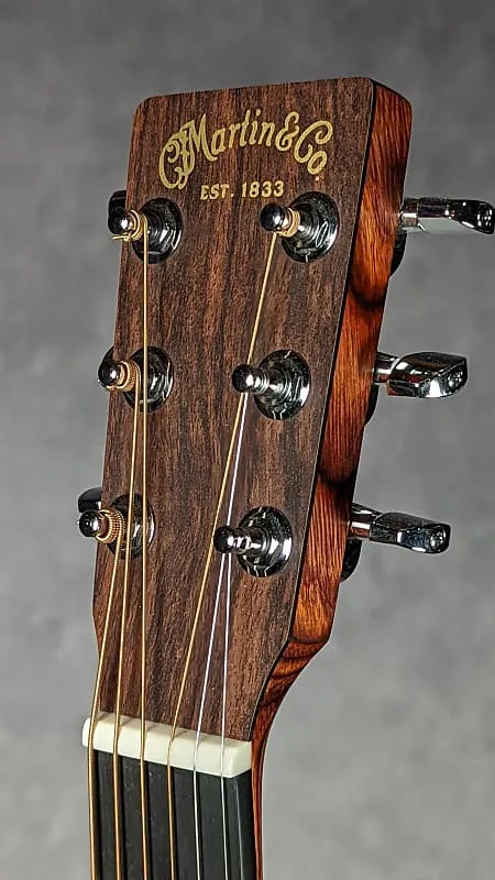 Acoustic guitar Martin LX1 Little Martin
