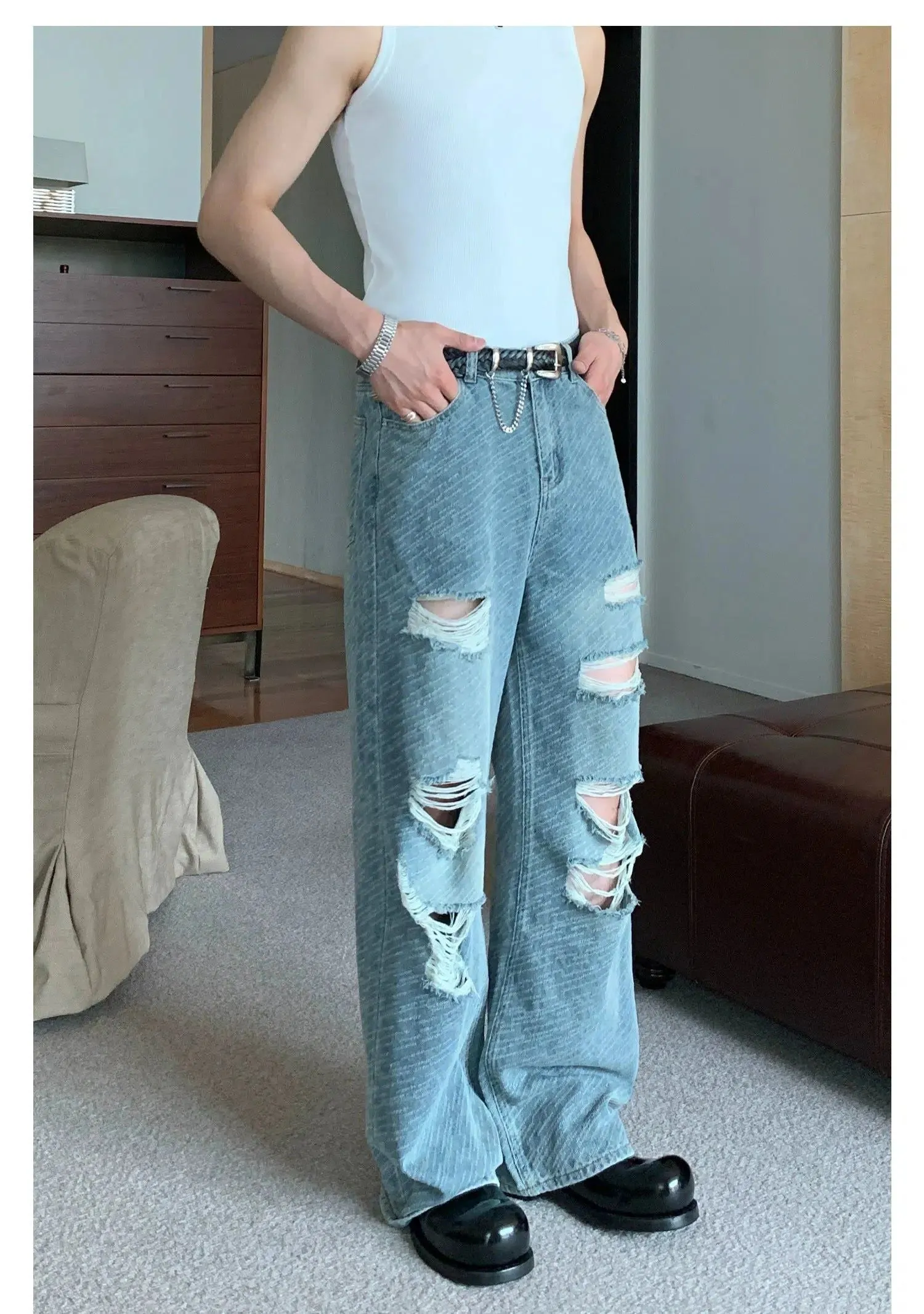 Cui Wide Straight Ripped Jeans