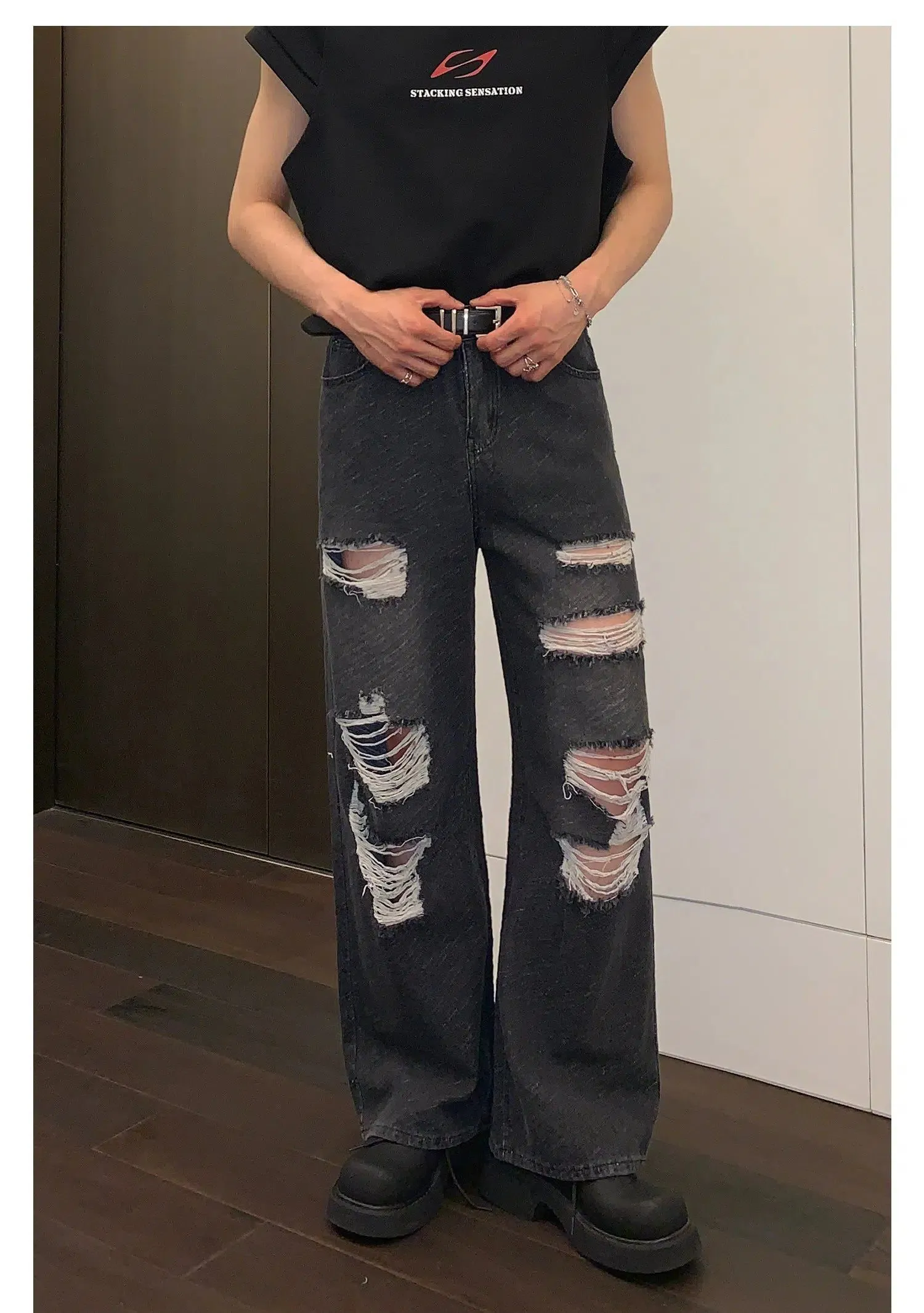 Cui Wide Straight Ripped Jeans