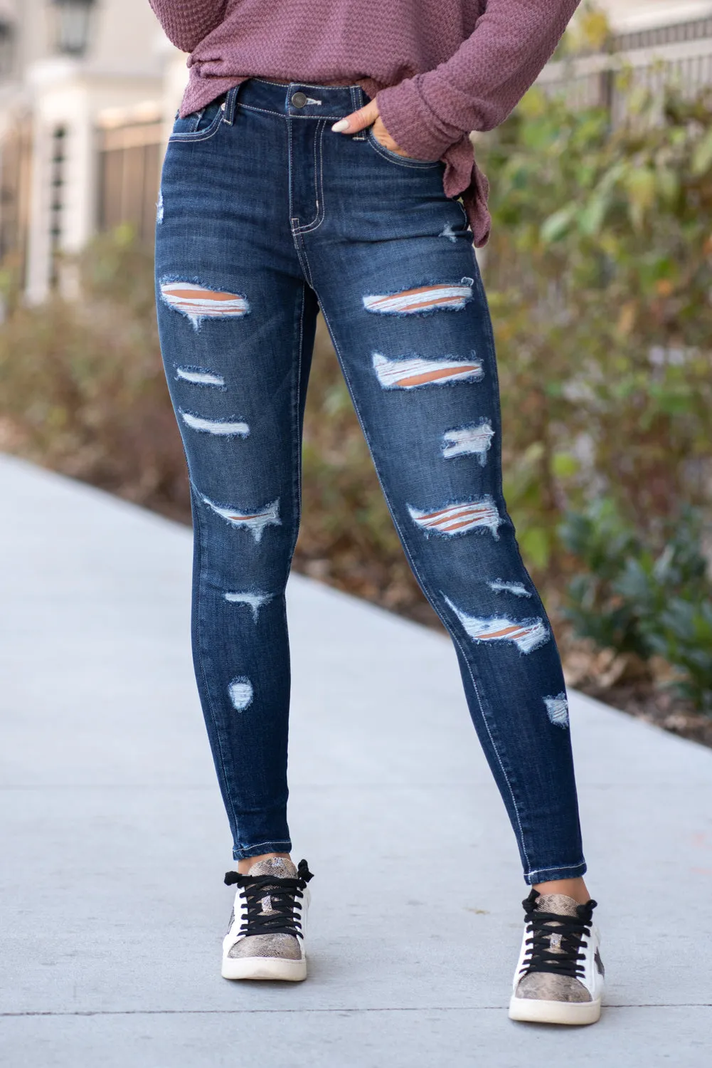 Curvy Fit Super Ripped Skinny