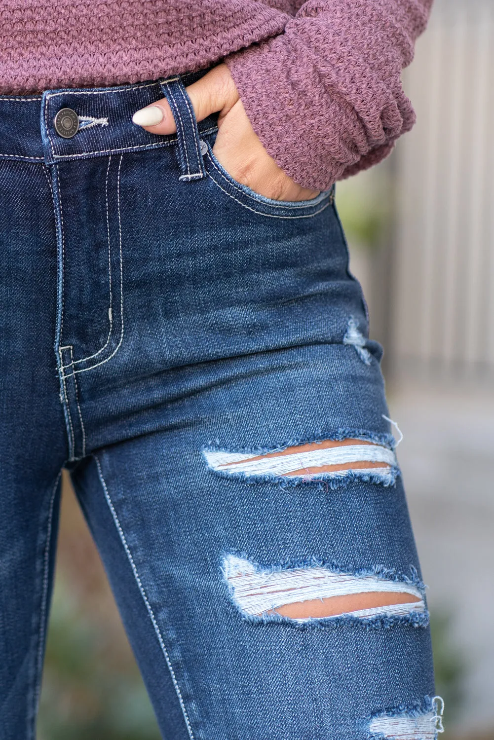 Curvy Fit Super Ripped Skinny