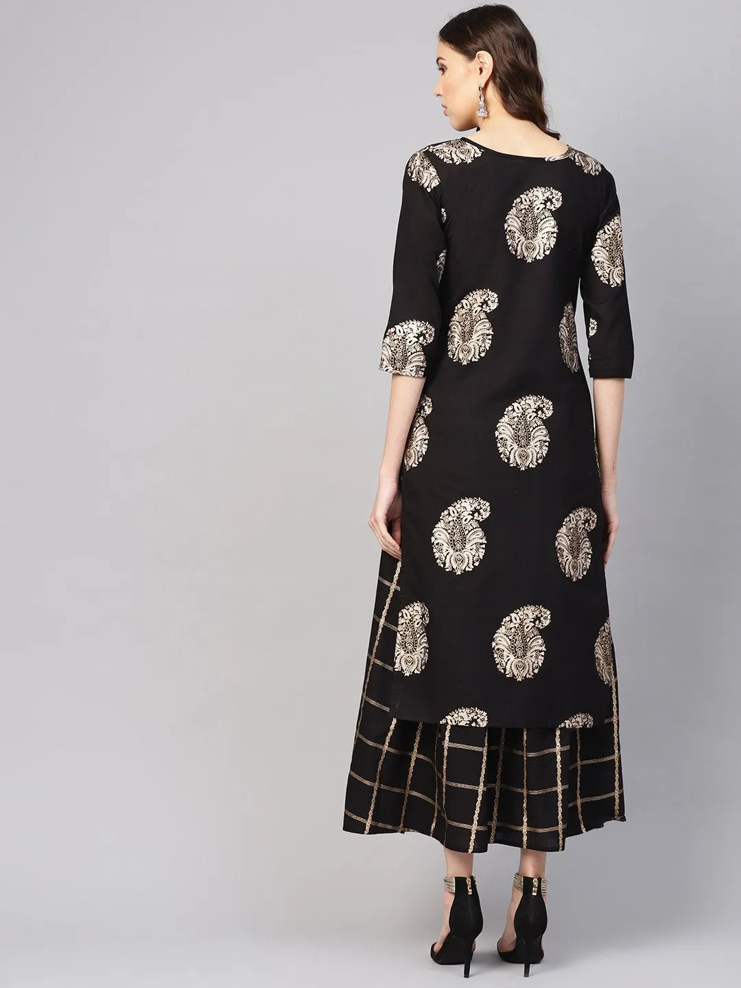 Women Black & Golden Printed Kurta With Skirt