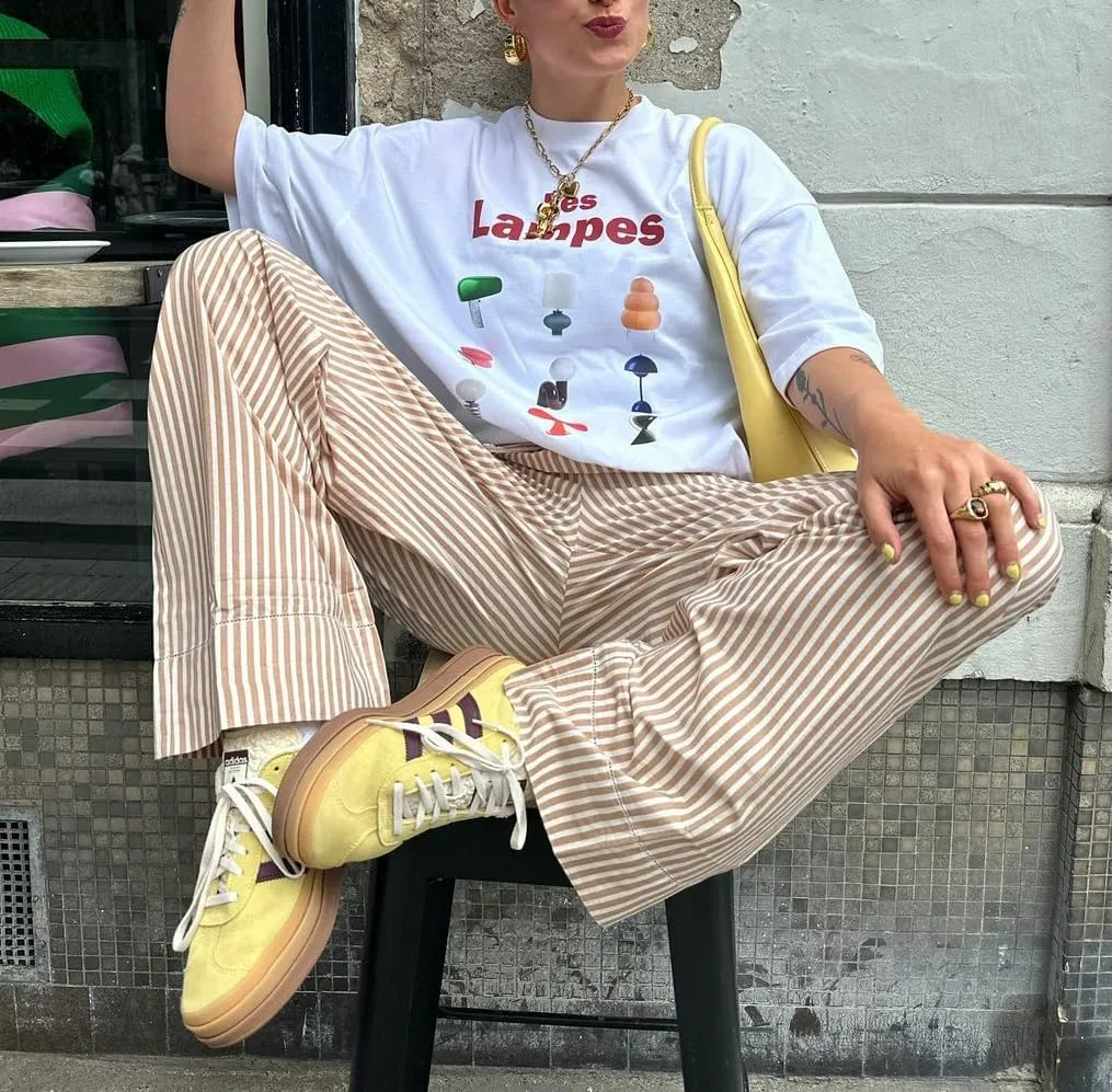 Women Graphic Oversized Tee Y2k Fruit Print Short Sleeve White Top Crewneck Cute Aesthetic Tee Shirts Summer